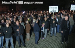 Ottendorf-Okrilla: Erneute Demo gegen Asylbewerberheim. Quelle: http://www.blaulicht-paparazzo.de/ottendorf-okrilla-erneute-demo-gegen-asylbewerberheim/