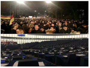 Pegida und EU-Parlament. Quelle: https://www.facebook.com/afdberlin?pnref=lhc