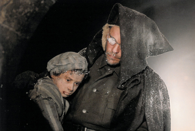 Malkovich als Unhold. Quelle: http://www.volkerschloendorff.com/uploads/pics/der-unhold-1996-02.jpg Malkovich als Unhold. Quelle: http://www.volkerschloendorff.com/uploads/pics/der-unhold-1996-02.jpg